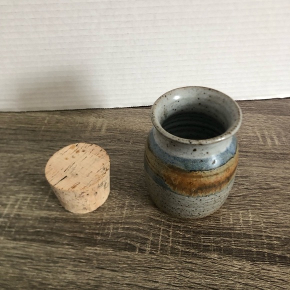 Handthrown Ceramic Jar with Cork Lid - Picture 7 of 10